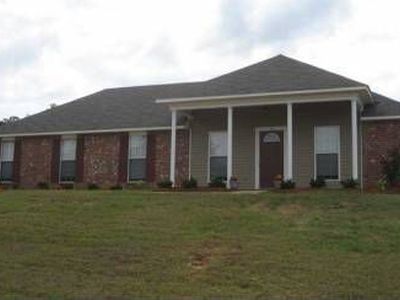 200 Earnestine Rd, Byram, MS, 39272