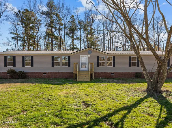 49 Stage Coach Trail Road, Ivanhoe, NC 28447