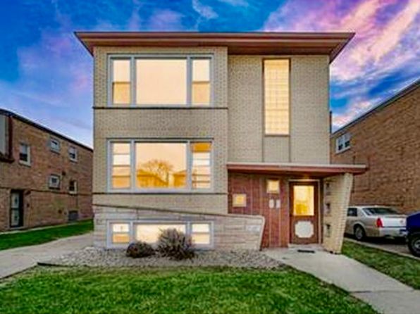 7906 S Whipple St #2