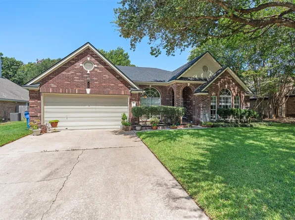1208 Brophy Dr, Pflugerville, TX 78660