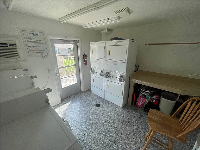 124 Dogwood Cir — Photo 39