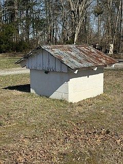 5th image of 1245 Beech Grove Rd