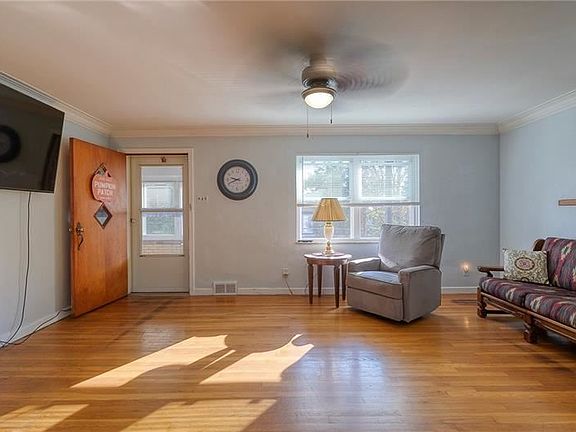 5th image of 1893 Clayton Ave