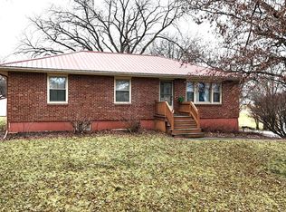 126 E Circle Dr, Brookfield, MO 64628