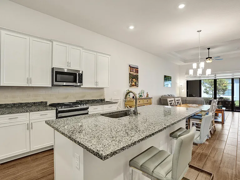 6336 W Blue Spring Dr — Photo 13