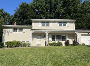 6325 Lenox Rd, Bethesda, MD 20817