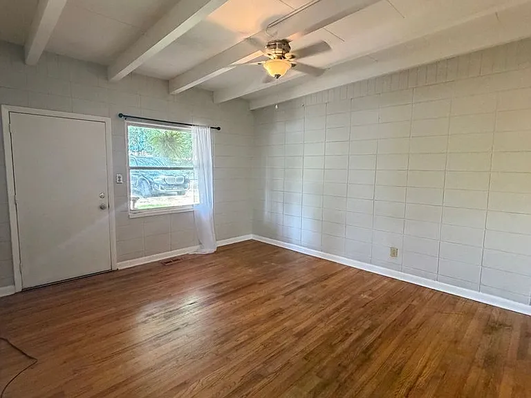 717 Edgewood Street Duplex — Photo 12