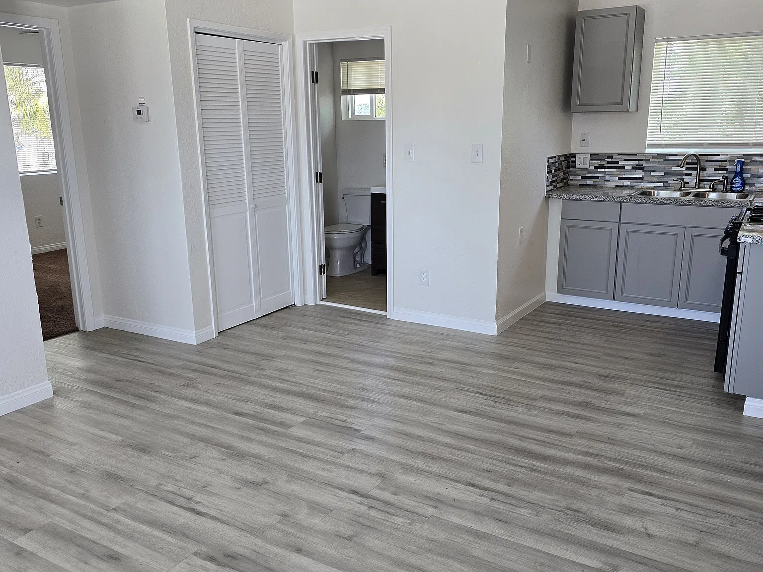 2 bed, 1122 sqft, $1,375 — Photo 2
