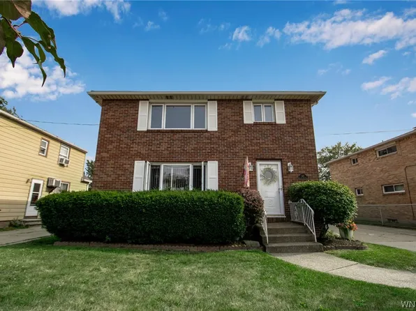 147 Meadowlawn Rd, Cheektowaga, NY 14225