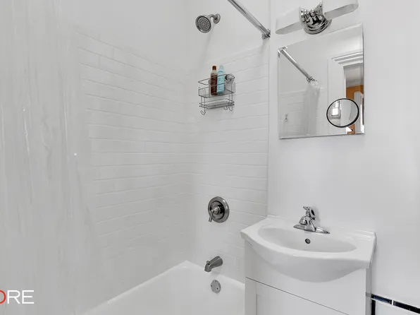 96 Perry Street B21A image 2 of 4