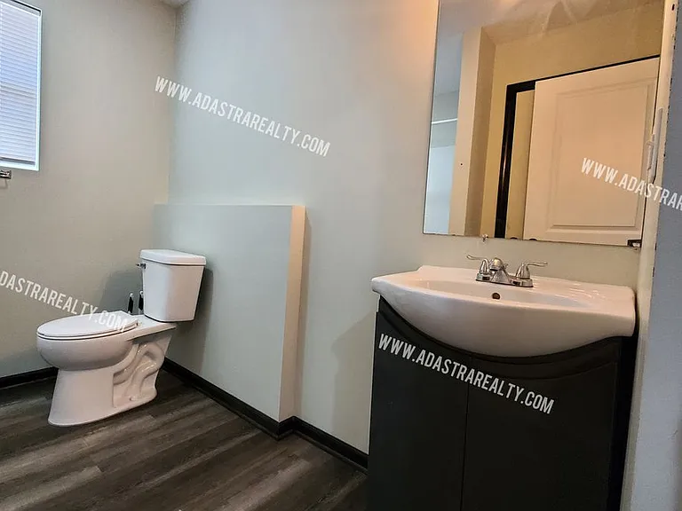 1518 W 26th St — Photo 10