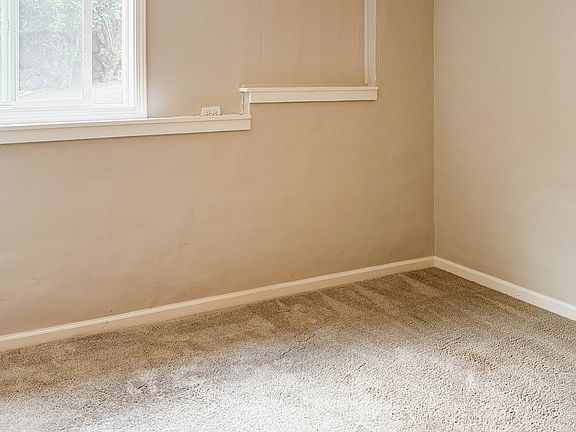 2nd bedroom with natural light.