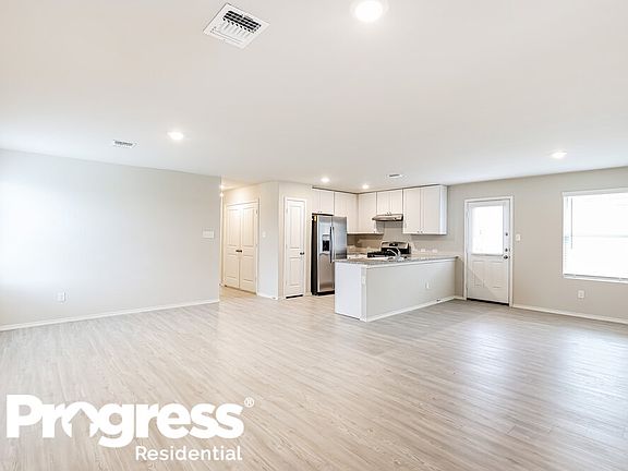 4th image of 5611 Basilica Pl