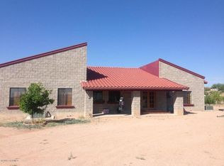 905 Apio Ct, Rio Rico, AZ 85648