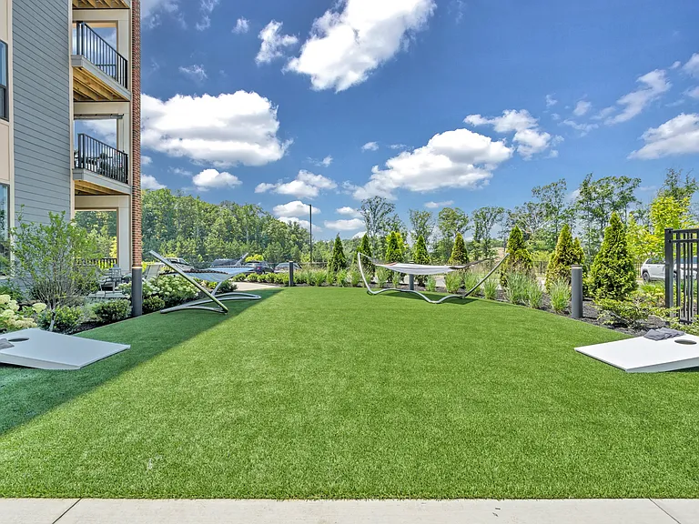 Luxe 360 on Centerpointe — Photo 69