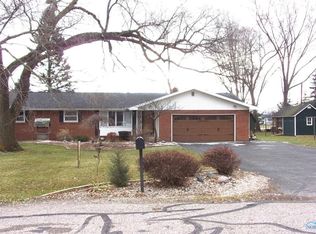 116 Sycamore Ln, Bryan, OH
