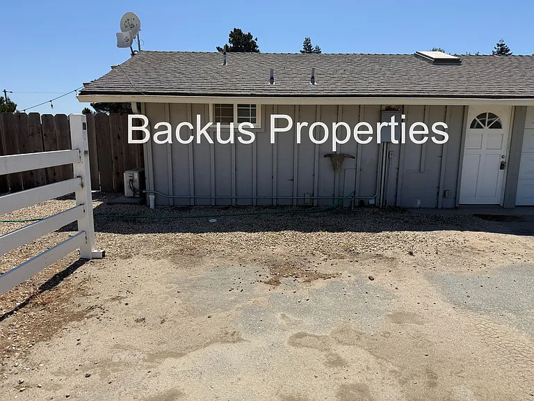 844 River Rd #A — Photo 2