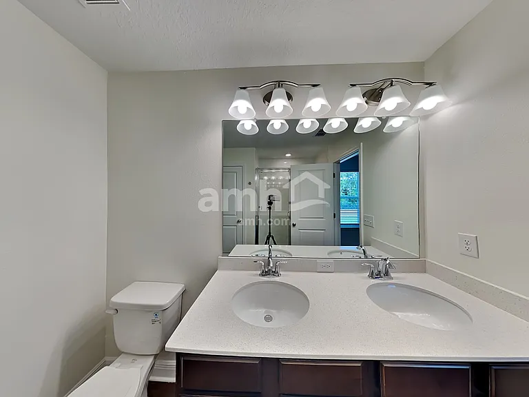 22485 Bellini Cir — Photo 17