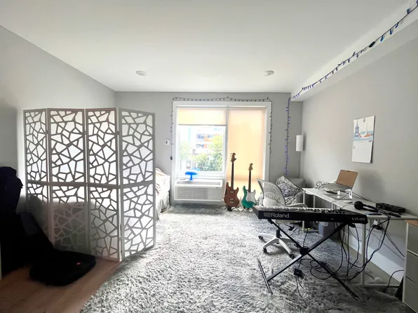 53 High Street image 5 of 13