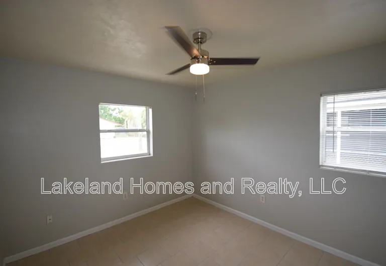 1213 W Patterson St — Photo 13
