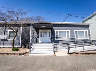 324 Essex St UNIT 3, Swampscott, MA 01907
