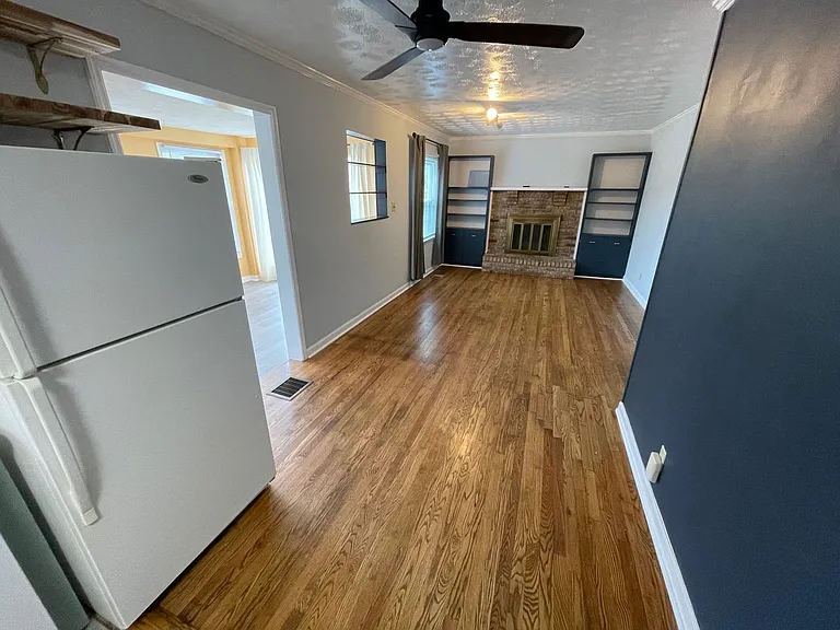 2029 McClung Ave — Photo 3