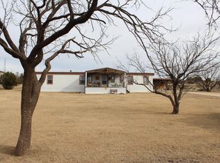 116 W Agulia Dr, Silverton, TX 79257