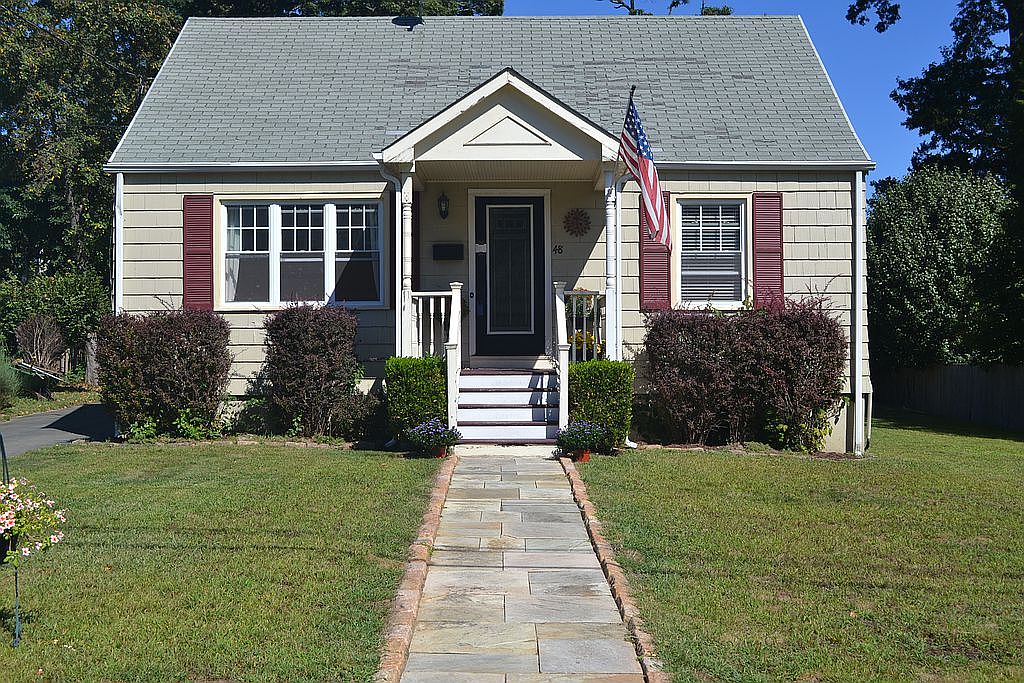 48 Brookdale Rd, Fairfield, CT 06824 Zillow