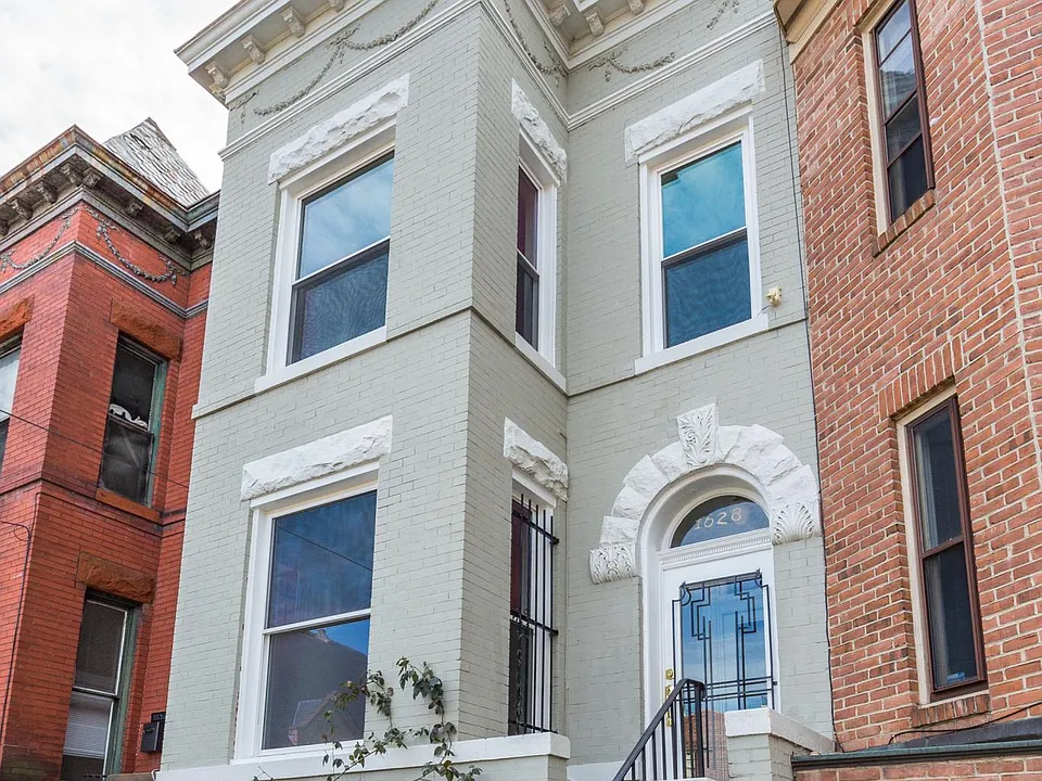 1628 Monroe St NW