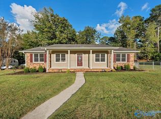 308 Hampton Rd NW, Hartselle, AL 35640