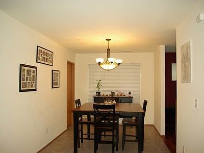 4th image of 1562 Grant Ave