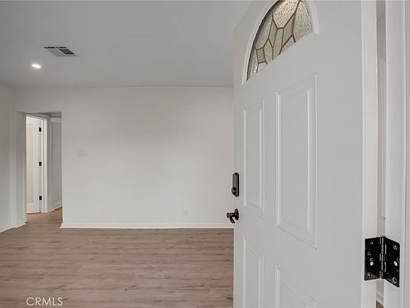 4th image of 22432 Berdon St