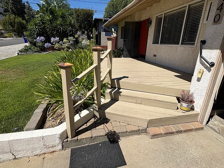 2440 Beck St — Photo 6