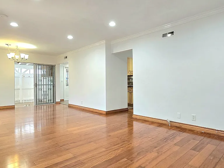 700 E Angeleno Ave — Photo 8