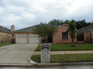 8002 Cobblefield Ln, Houston, TX 77071