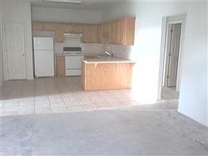 4th image of 3205 Raven Dr APT B