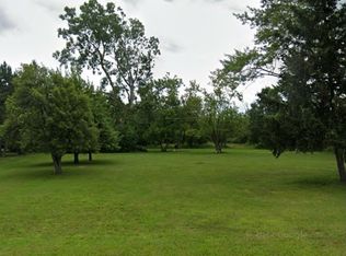 8323 Potter Rd, Flushing, MI 48433