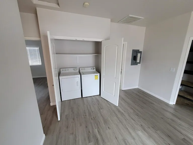 858 S 170 W #A — Photo 3