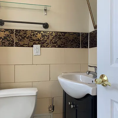 Rented by Sohayegh Enterprises Corp. | media 21