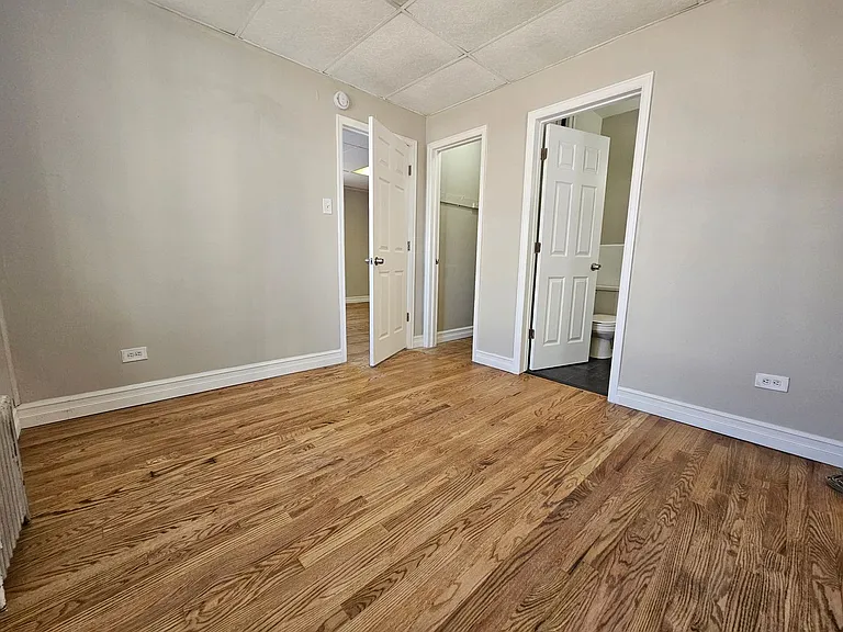 2833 N Colorado Blvd — Photo 33
