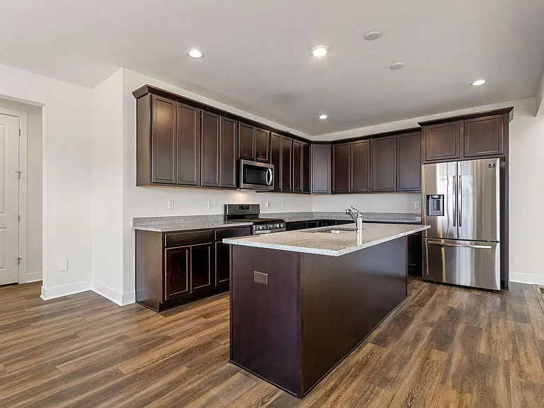 5015 Oakley Dr — Photo 24