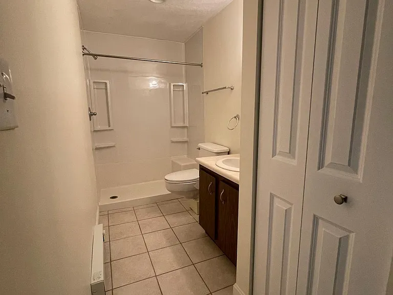 50 Juniper Rd #B1 — Photo 8