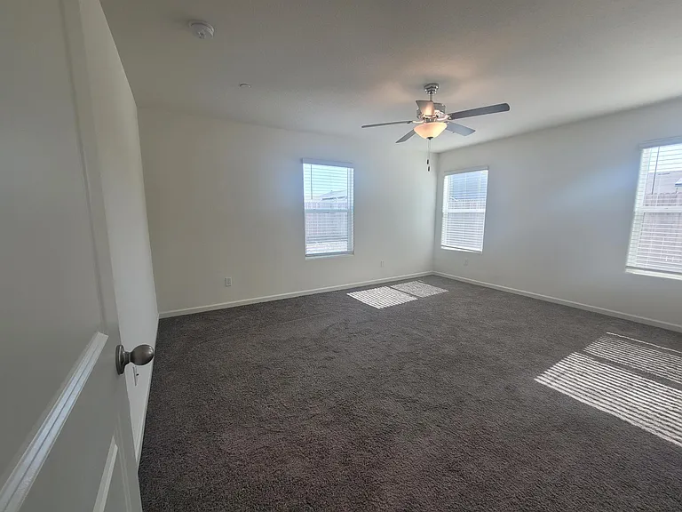 2272 Malkin Ct — Photo 10