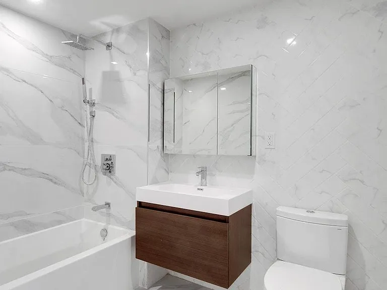 2218 Ocean Ave — Photo 6