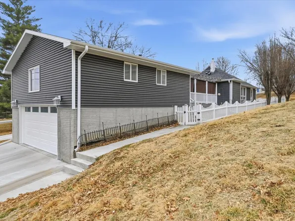 108 E 6th St, Malvern, IA 51551