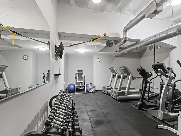 1225 W Morse Ave #304 — Photo 13