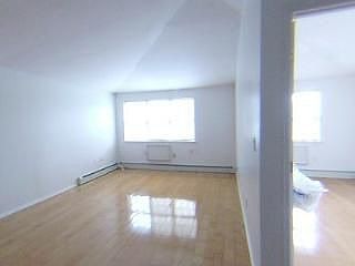 2nd image of 8215 Country Pointe Cir