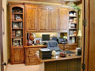 2141 Lookout Ct, Hurst, TX 76054