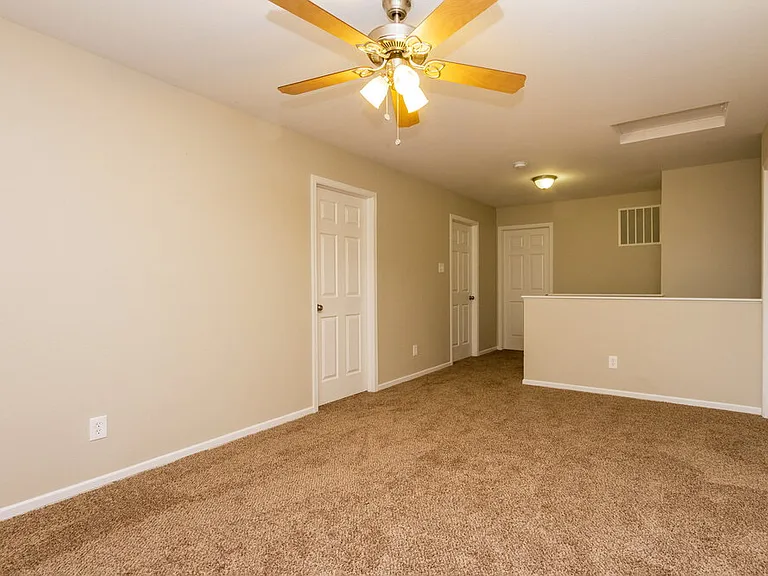1626 Blue Grass Pkwy — Photo 6