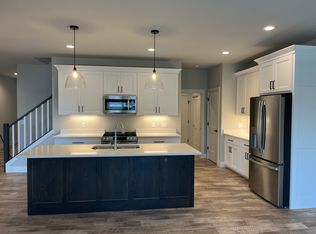 4713 Bellflower Dr #3, Deforest, WI 53532